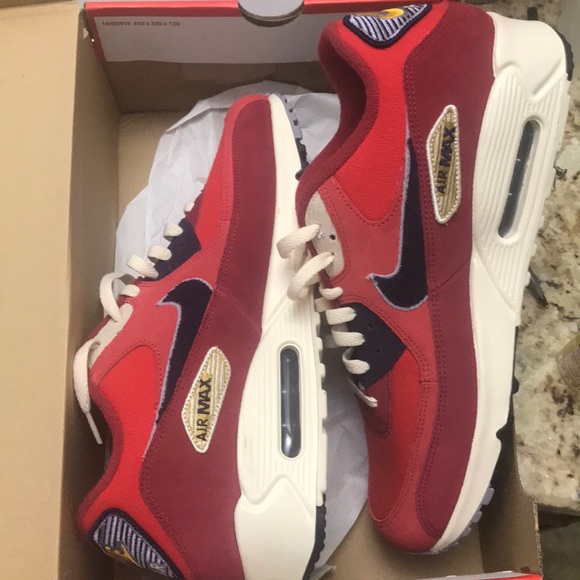 Nike Air Max90 Premium Se - Picture 3 of 4